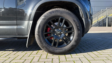 Land Rover Defender 3.0 D250 SE 90 3dr Auto Diesel Estate